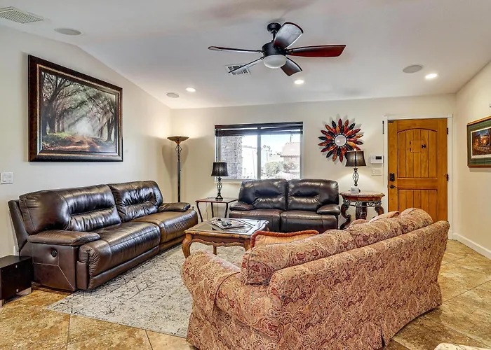 2 Casitas! Luxe Group Getaway, 3 Mi To Havasu Ferienhaus Lake Havasu City