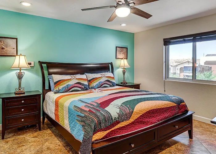 2 Casitas! Luxe Group Getaway, 3 Mi To Havasu Ferienhaus *