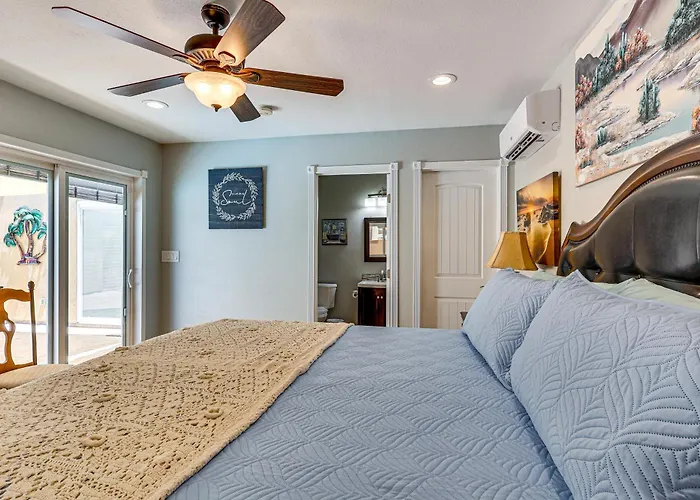 2 Casitas! Luxe Group Getaway, 3 Mi To Havasu Ferienhaus