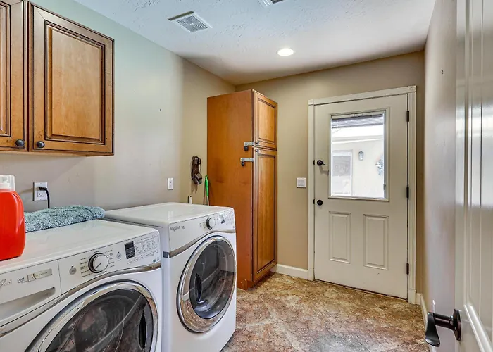 2 Casitas! Luxe Group Getaway, 3 Mi To Havasu Ferienhaus