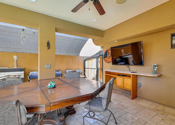 2 Casitas! Luxe Group Getaway, 3 Mi To Havasu Ferienhaus Lake Havasu City