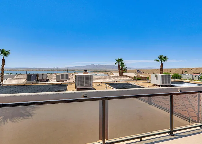 2 Casitas! Luxe Group Getaway, 3 Mi To Havasu * Lake Havasu City